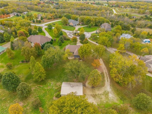 18876 W 252nd Street, Paola, KS 66071