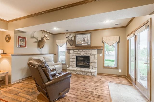 18876 W 252nd Street, Paola, KS 66071