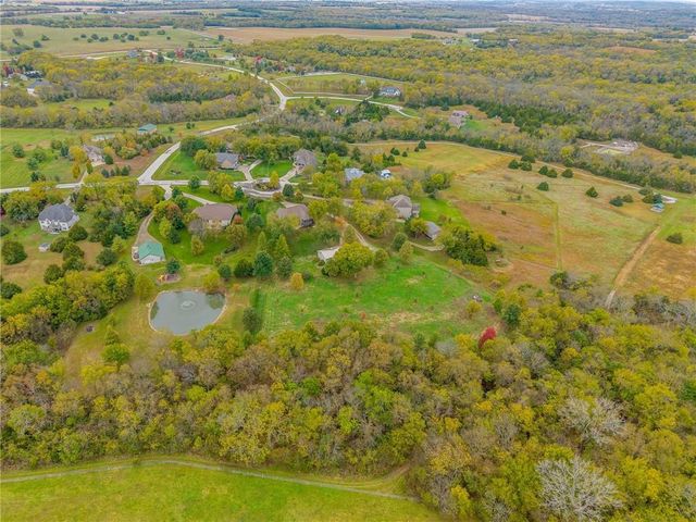 18876 W 252nd Street, Paola, KS 66071