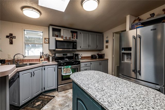 18901 N Quesnel Drive, Dolan Springs, AZ 86441