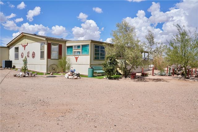 18901 N Quesnel Drive, Dolan Springs, AZ 86441