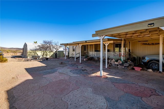 18901 N Quesnel Drive, Dolan Springs, AZ 86441