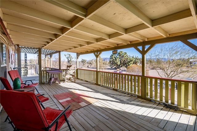 18901 N Quesnel Drive, Dolan Springs, AZ 86441