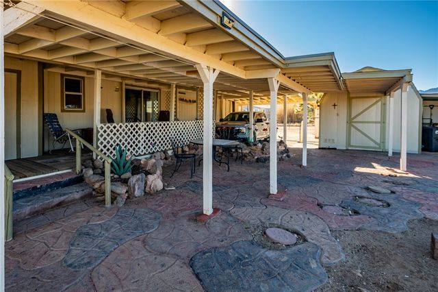 18901 N Quesnel Drive, Dolan Springs, AZ 86441