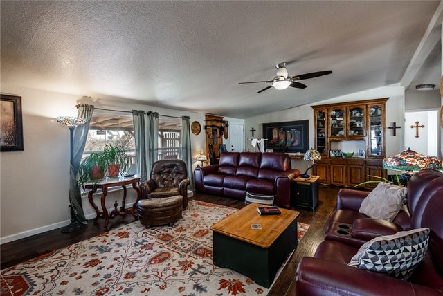 18901 N Quesnel Drive, Dolan Springs, AZ 86441