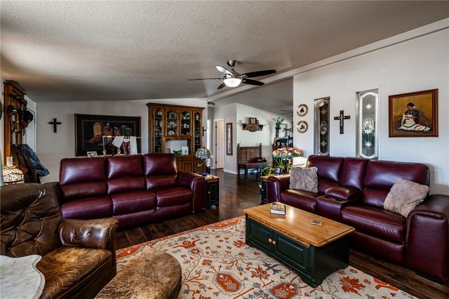 18901 N Quesnel Drive, Dolan Springs, AZ 86441