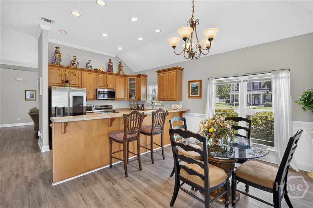 Image 11 of property listing at Address unavailable.