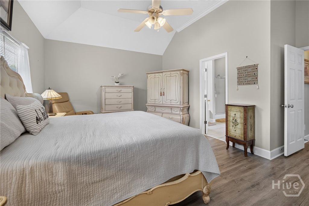 Image 21 of property listing at Address unavailable.