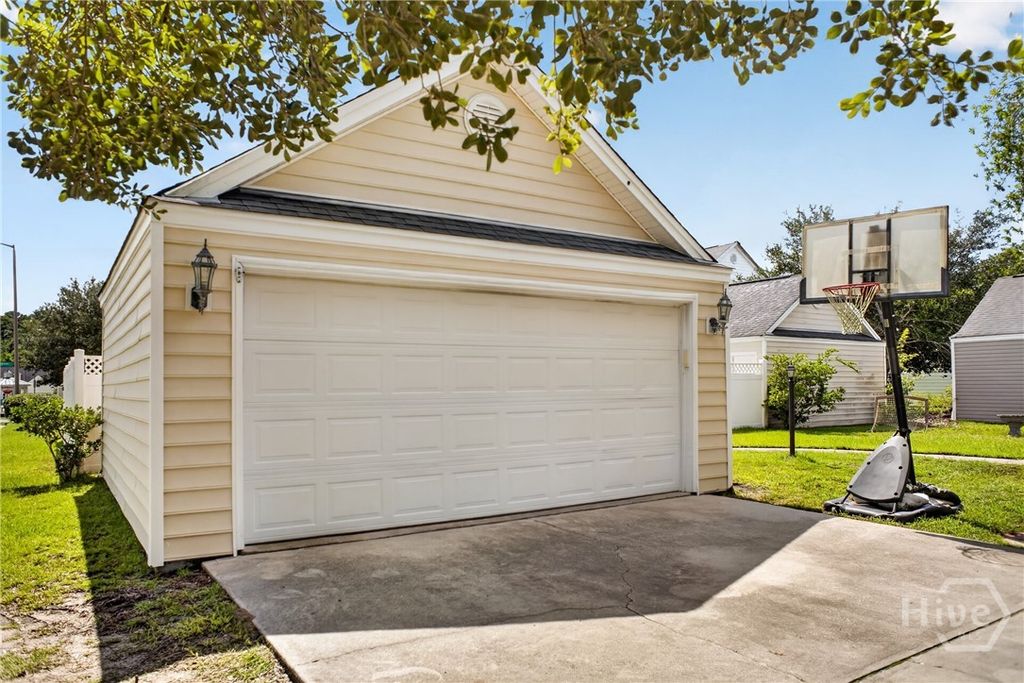 Image 37 of property listing at Address unavailable.