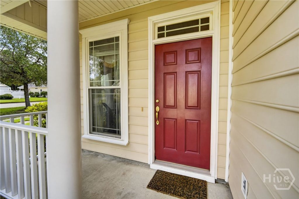 Image 5 of property listing at Address unavailable.