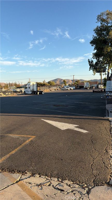 14610 Washington, Fontana, CA 92335 — photo 4