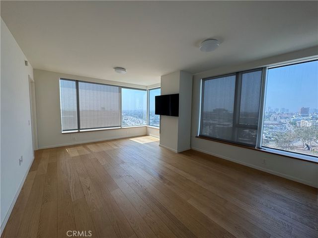 889 Francisco Street 1106, Los Angeles, CA 90017