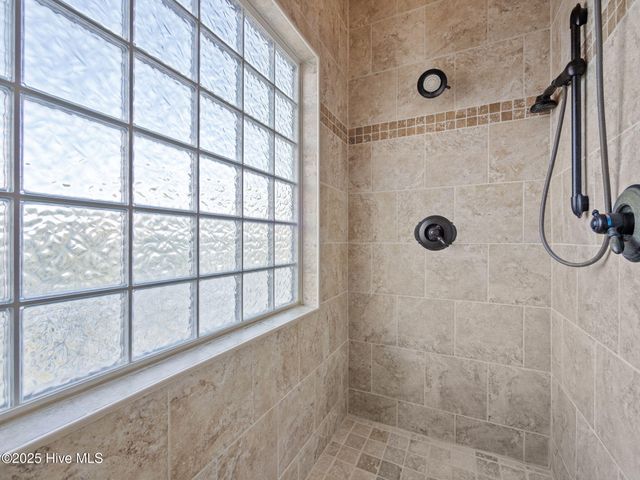 6414 Ocean Drive, Emerald Isle, NC 28594