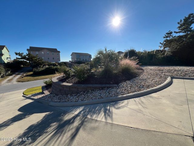 6414 Ocean Drive, Emerald Isle, NC 28594