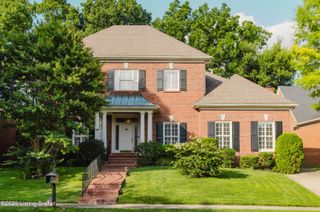 215 Coralberry Rd, Louisville, KY 40207