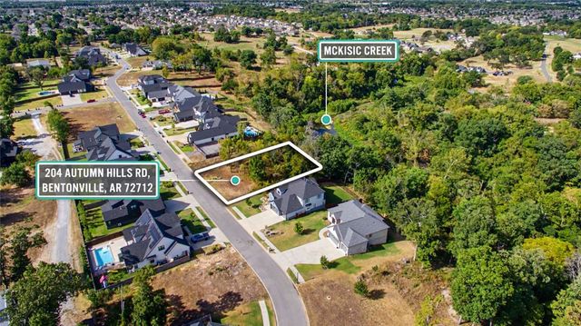 204 SW Autumn Hills Road, Bentonville, AR 72712
