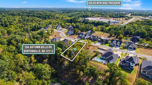 204 SW Autumn Hills Road, Bentonville, AR 72712
