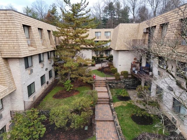 555 Central Park Avenue 125, Scarsdale, NY 10583