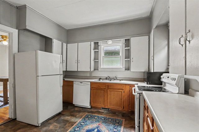 1236 Jefferson Avenue, Kalamazoo, MI 49006