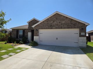 1126 Ainsley Lane, Forney, TX 75126