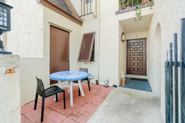 600 Domenico Cir G7, St Augustine, FL 32086