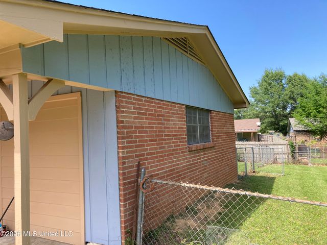 110 Bingo Circle, Pearl, MS 39208