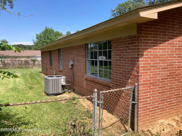 110 Bingo Circle, Pearl, MS 39208