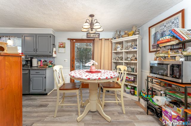 79 Roosevelt Boulevard, Enfield, CT 06082