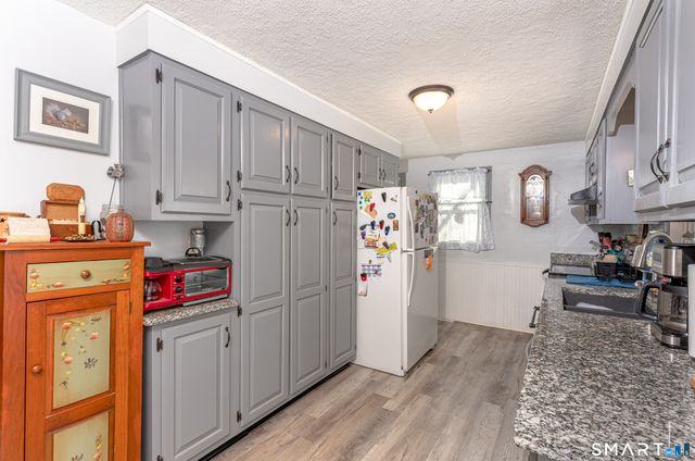 79 Roosevelt Boulevard, Enfield, CT 06082