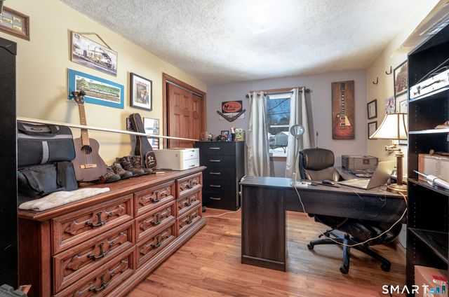 79 Roosevelt Boulevard, Enfield, CT 06082