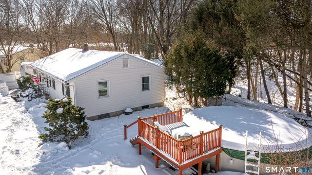 79 Roosevelt Boulevard, Enfield, CT 06082