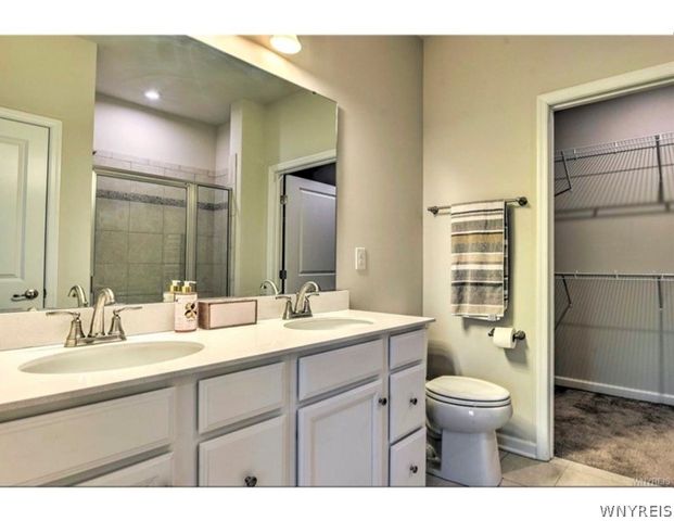 173 Sandstone Circle, Grand Island, NY 14072
