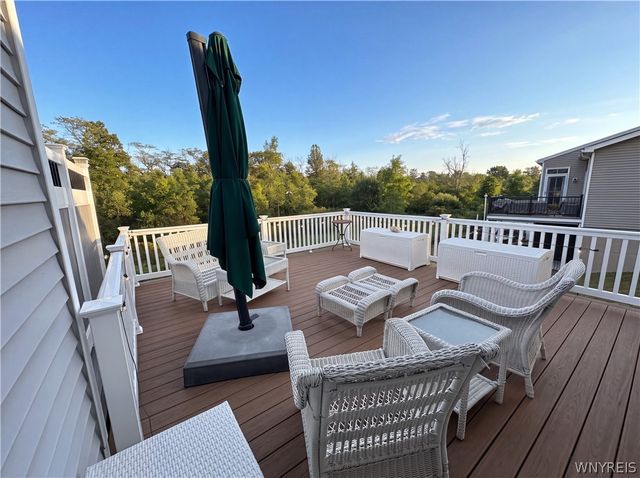 173 Sandstone Circle, Grand Island, NY 14072
