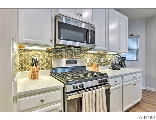 173 Sandstone Circle, Grand Island, NY 14072