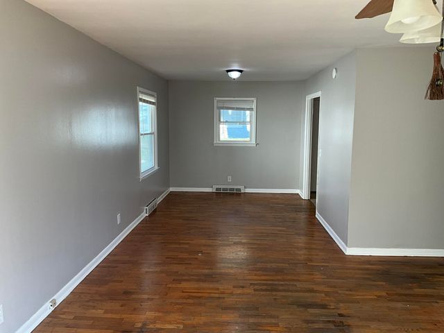 721 E College Street, Georgetown, KY 40324