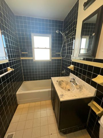 721 E College Street, Georgetown, KY 40324