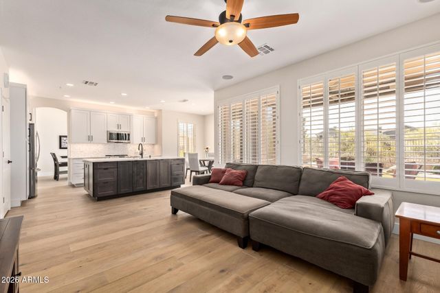 10543 E BETONY Drive, Scottsdale, AZ 85255