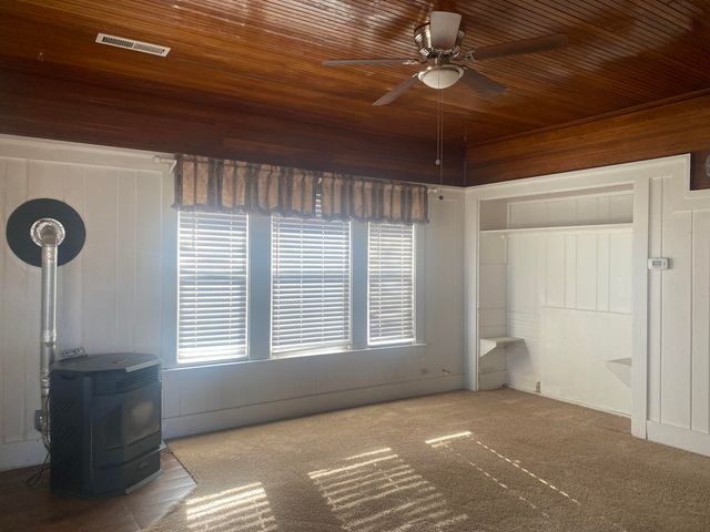 332 N Madison Street, Merrill, OR 97633