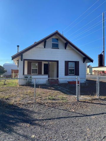 332 N Madison Street, Merrill, OR 97633