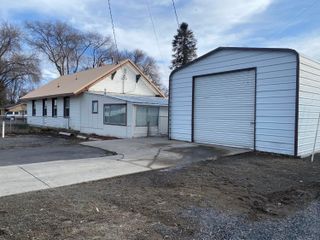 332 N Madison Street, Merrill, OR 97633