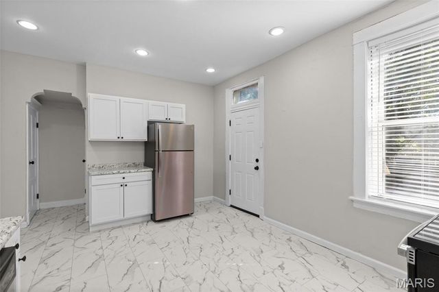 3820 Iowa Avenue, St Louis, MO 63118