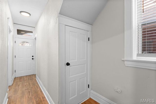 3820 Iowa Avenue, St Louis, MO 63118