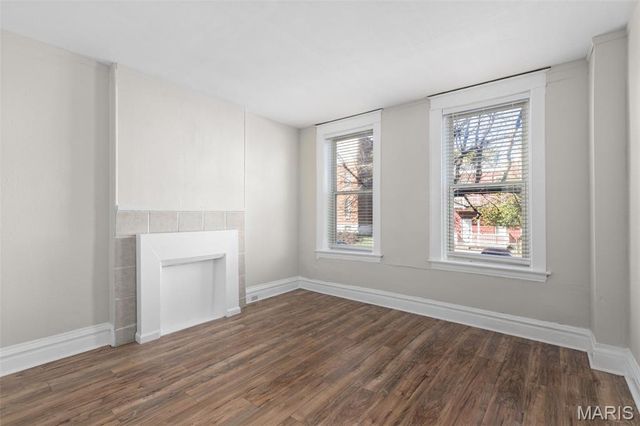 3820 Iowa Avenue, St Louis, MO 63118