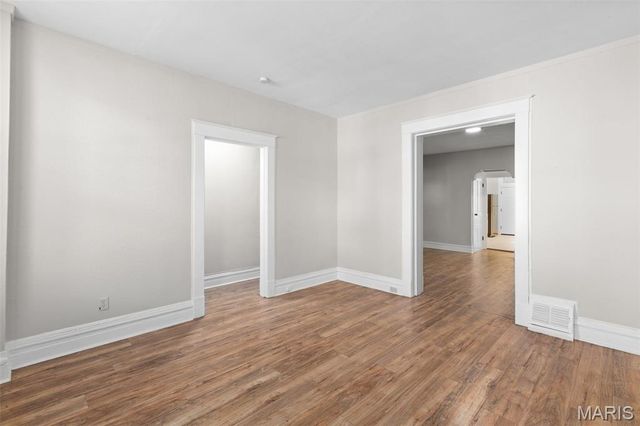 3820 Iowa Avenue, St Louis, MO 63118