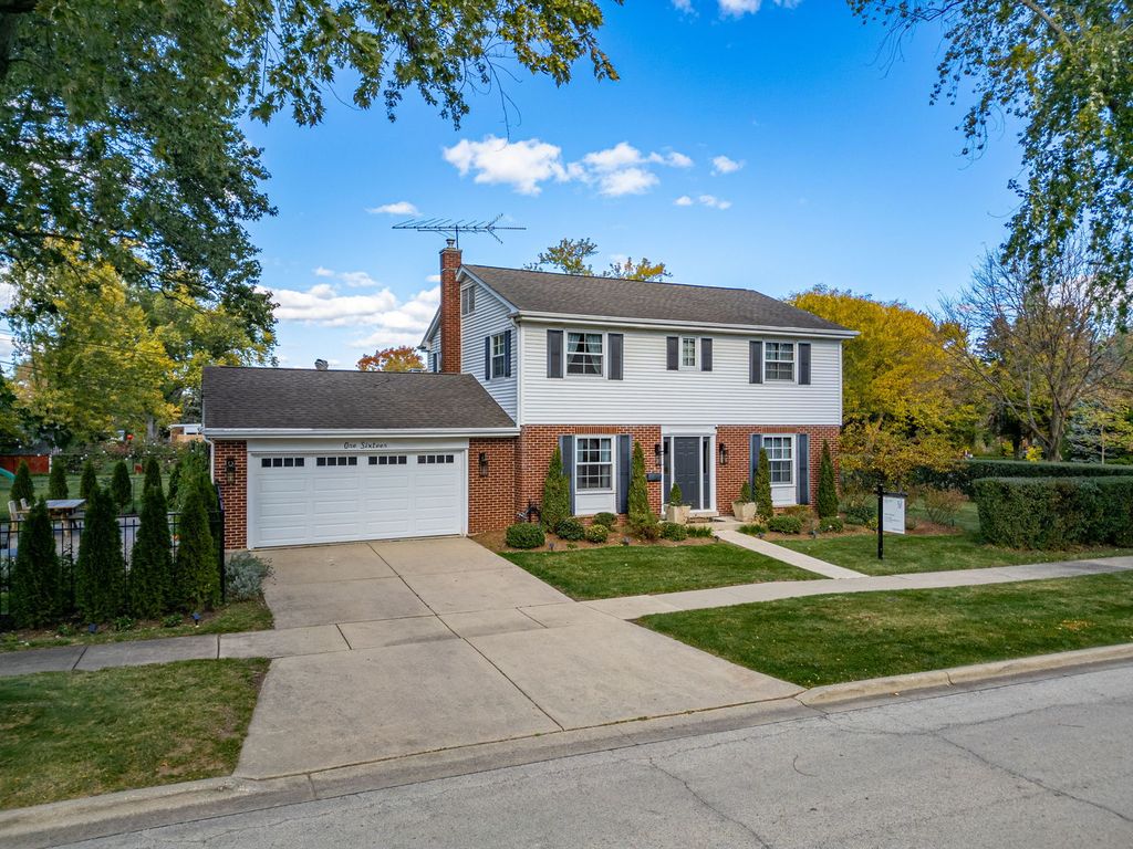 116 E Orchard Street, Arlington Heights, IL 60005