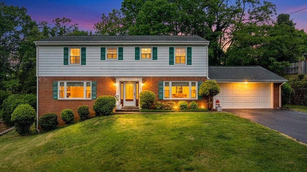 3656 Verona TRL, Roanoke, VA 24018