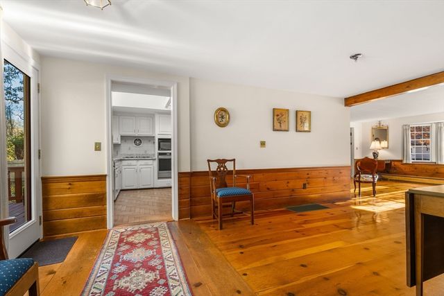 31 White Road, Wayland, MA 01778