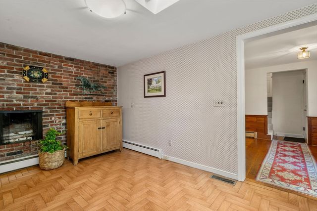 31 White Road, Wayland, MA 01778