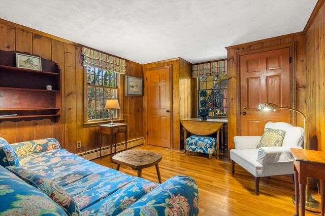 31 White Road, Wayland, MA 01778