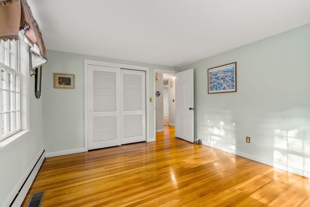 31 White Road, Wayland, MA 01778